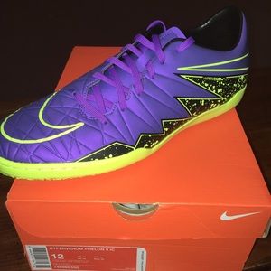 Nike Hypervenom Men’s Indoor soccer cleats